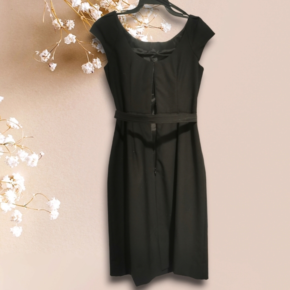 Banana Republic black belted shift dress 0P - Picture 2 of 2